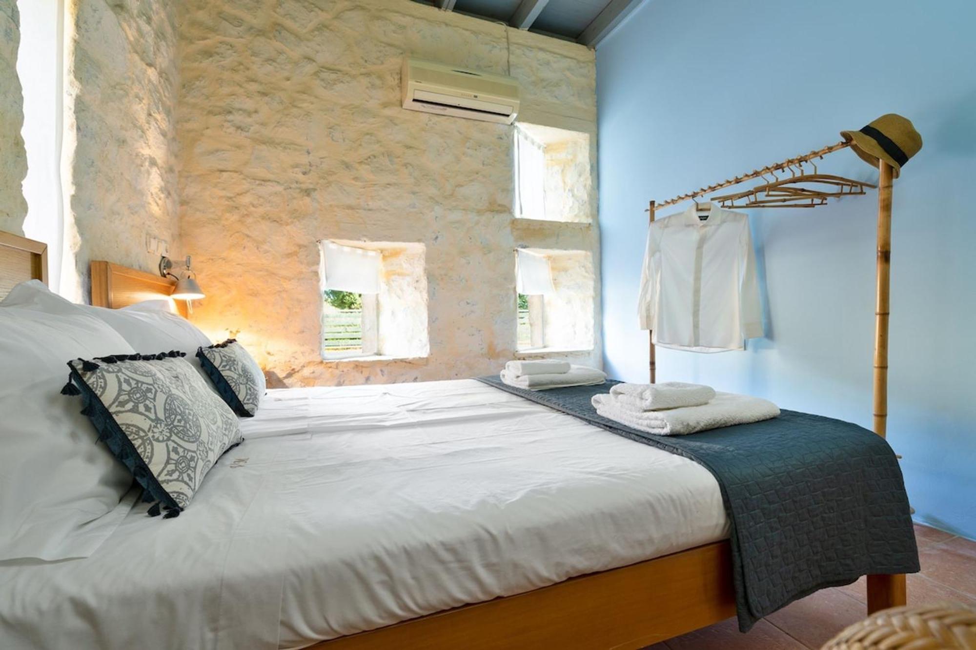Villa Mediterranea, With Heated Pool Livadia  Exterior photo
